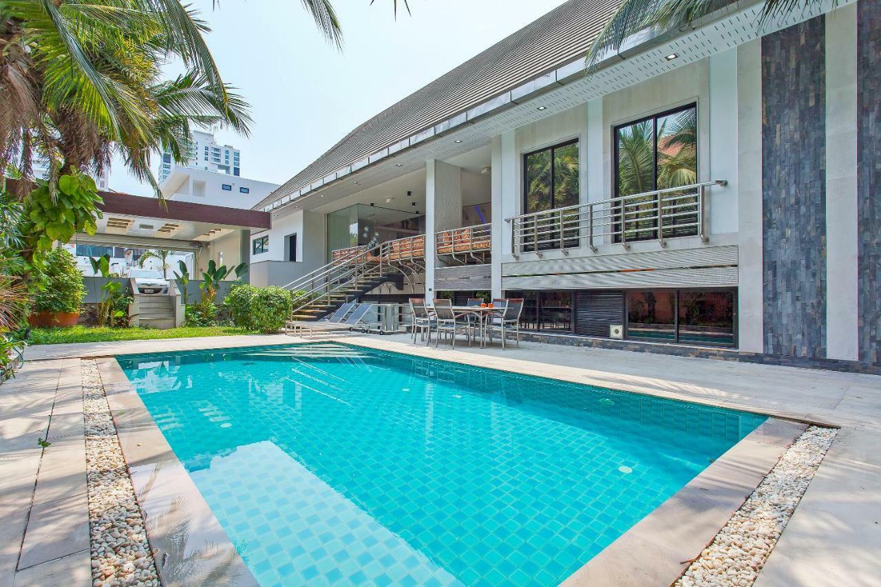 รอยัล แกรนด์ วิลล่า Pattaya ภายนอก รูปภาพ